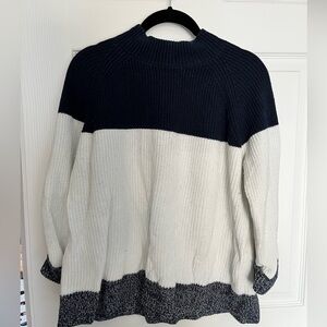 Gap turtle neck sweater size L